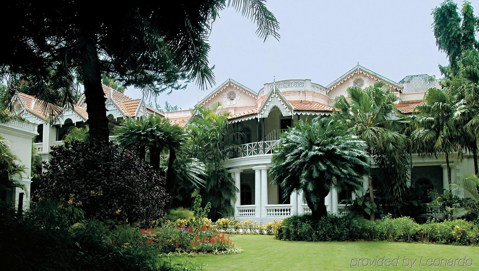 सहारा Taj West End Bangalore